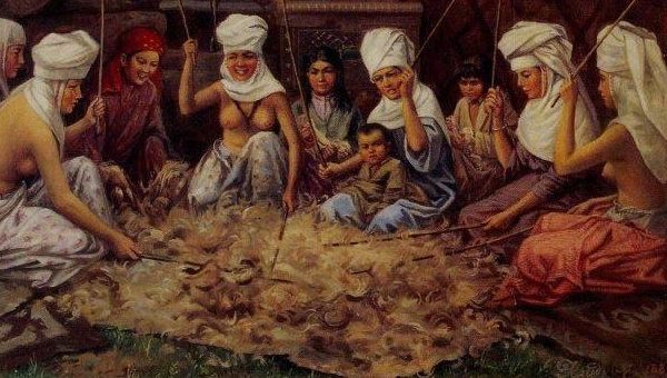 Үлкен кеуделері бар жалаңаш фотосессия