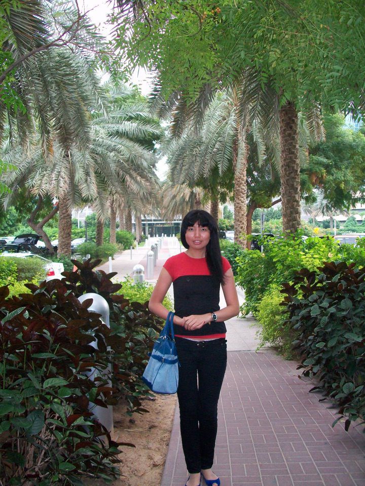 Қалыңдықпен қара шұлықтағы порно