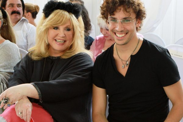 Новокузнецкіде секс іздеп жүрмін Күйеуінің әйелін сиқыған суреті