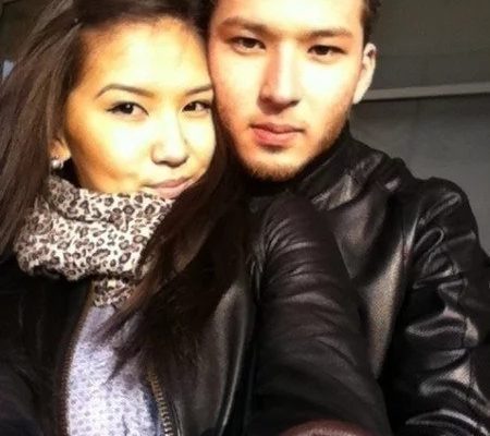 Футболкада көкірекше жоқ Мен қыз порно жігіт болып шықты деп ойладым